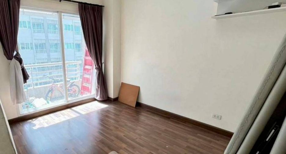 Condo en venta de 2 habitaciones en Bang Kapi, Bangkok