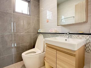 Casa en venta de 4 habitaciones en Lat Krabang, Bangkok