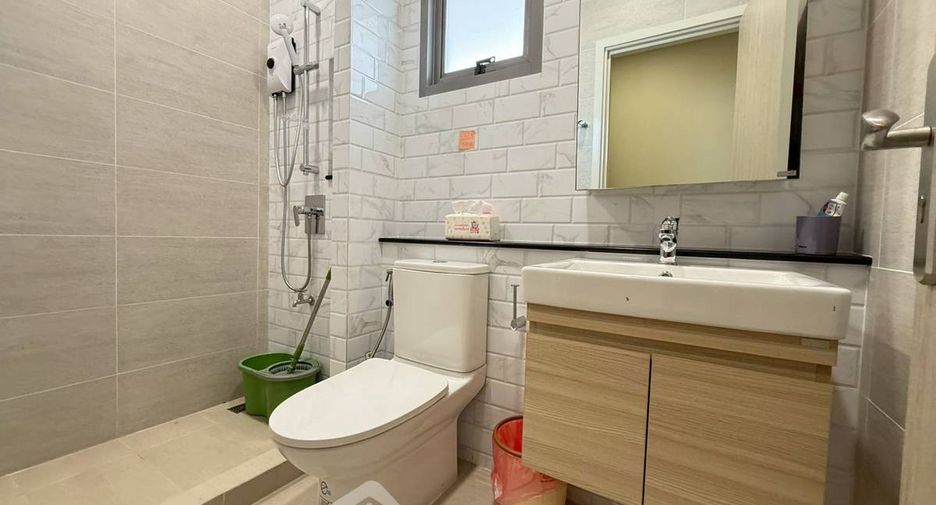 Продажа 4 спальни дом в Лат Крабанг, Бангкок