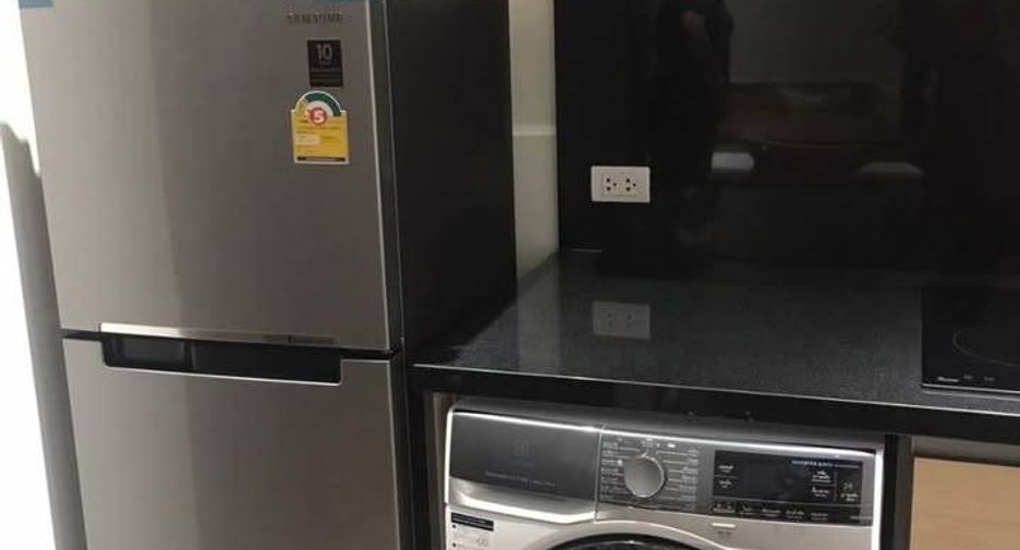 Condo en alquiler de 1 habitaciones en Khlong Toei, Bangkok