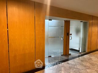 For rent 3 bedrooms condo in Bang Rak, Bangkok