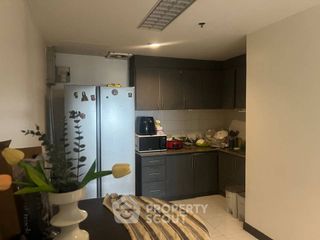 For rent 3 bedrooms condo in Bang Rak, Bangkok