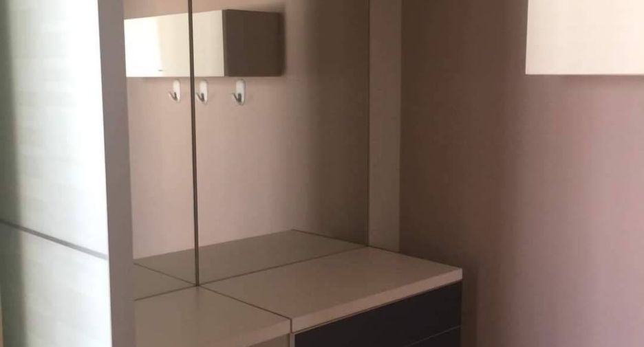 Condo en alquiler de 2 habitaciones en Khlong Toei, Bangkok