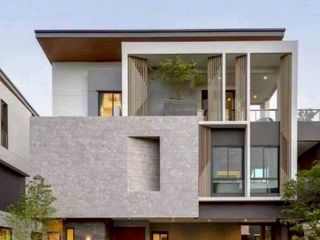 Casa en alquiler de 4 habitaciones en Bang Kapi, Bangkok