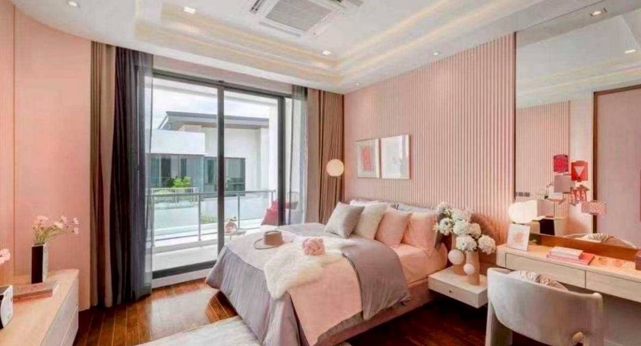 Casa en alquiler de 4 habitaciones en Bang Kapi, Bangkok