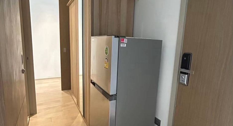 Wohnung zur Miete mit 1 Zimmer in Bang Rak, Bangkok