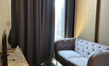 Wohnung zur Miete mit 1 Zimmer in Bang Rak, Bangkok