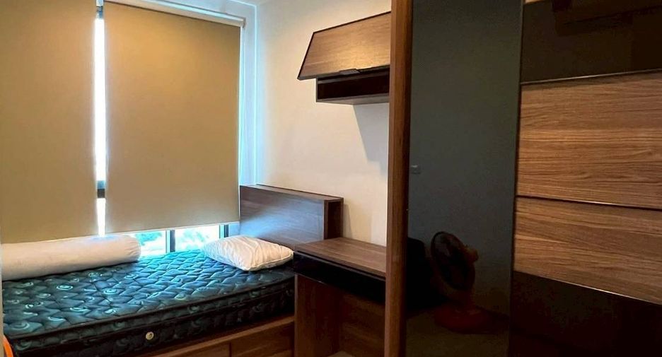 For rent 2 bedrooms condo in Bangkok Noi, Bangkok