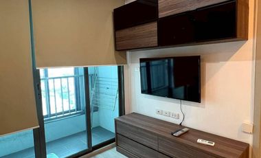 For rent 2 bedrooms condo in Bangkok Noi, Bangkok