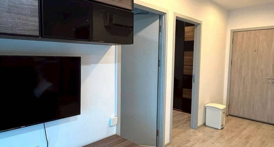 For rent 2 bedrooms condo in Bangkok Noi, Bangkok