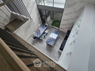For rent 3 bedrooms townhouse in Wang Thonglang, Bangkok