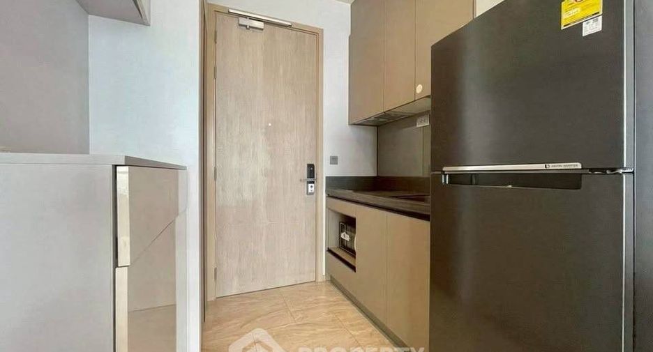 For rent 1 bed condo in Huai Khwang, Bangkok