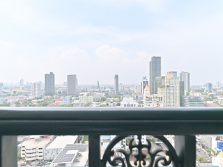 For rent 1 bed condo in Watthana, Bangkok