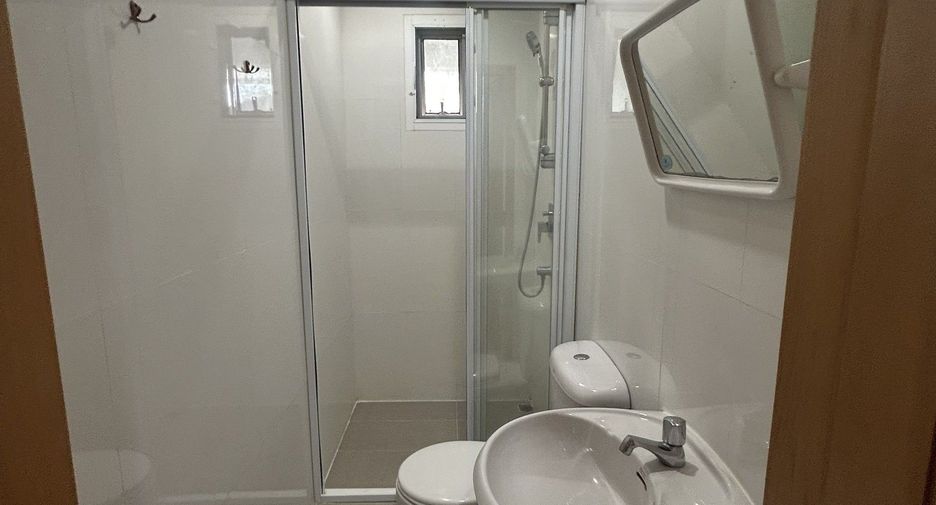 Apartment zur Miete mit 3 Zimmer in Khlong Toei, Bangkok