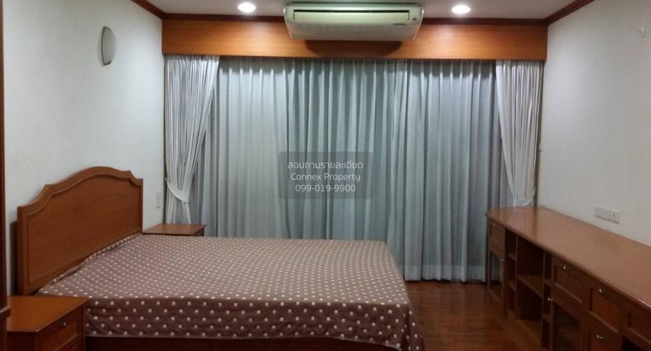 À louer 2 chambres condo à Pathum Wan, Bangkok