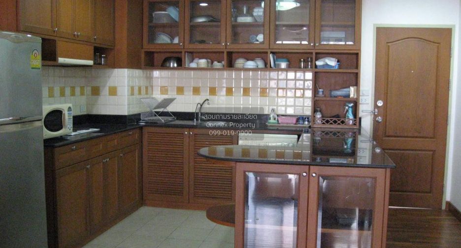 À louer 2 chambres condo à Pathum Wan, Bangkok