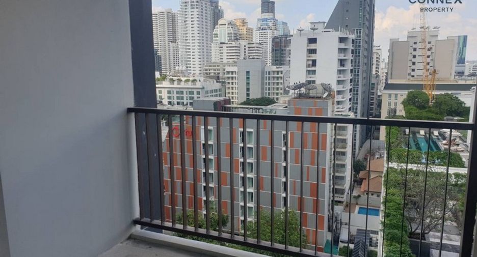 For rent 3 bedrooms condo in Watthana, Bangkok