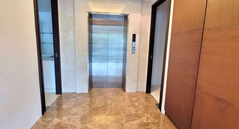 ให้เช่า 4 ห้องนอน คอนโด ใน คลองเตย, กรุงเทพฯ