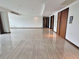 Wohnung zur Miete mit 4 Zimmer in Khlong Toei, Bangkok