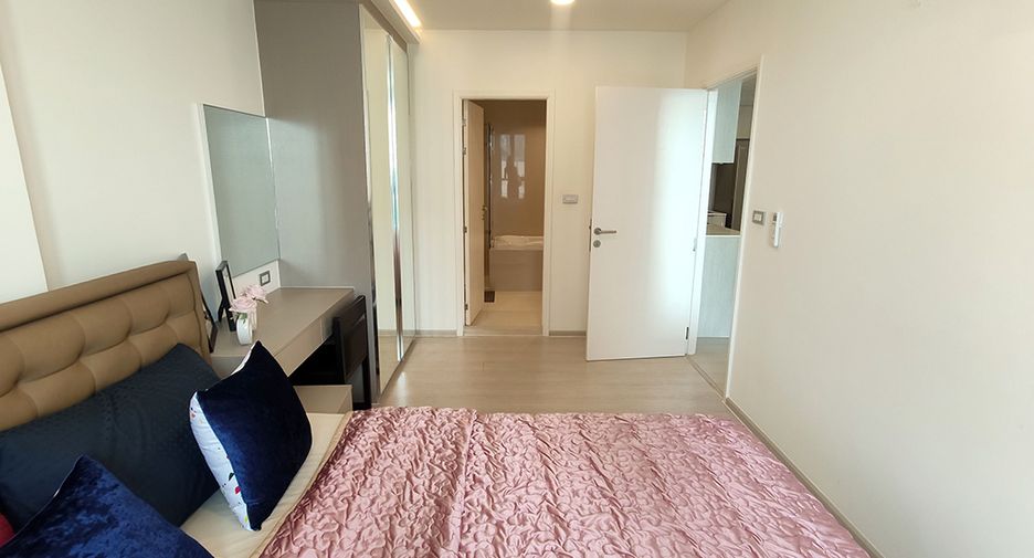 For rent 2 bedrooms condo in Khlong Toei, Bangkok