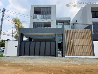 出售 6 卧室 别墅 在 Bang Lamung, Chon Buri