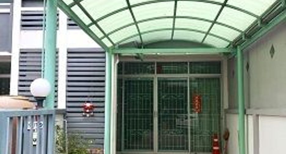 For sale 2 bedrooms townhouse in Khlong Sam Wa, Bangkok