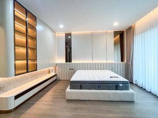 Casa en venta y en alquiler de 4 habitaciones en Prawet, Bangkok