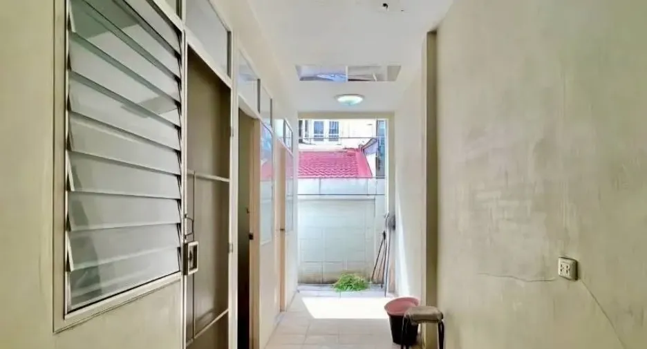 For sale 4 bedrooms townhouse in Mueang Nonthaburi, Nonthaburi