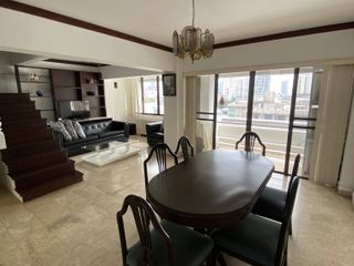 Condo en alquiler de 3 habitaciones en Watthana, Bangkok