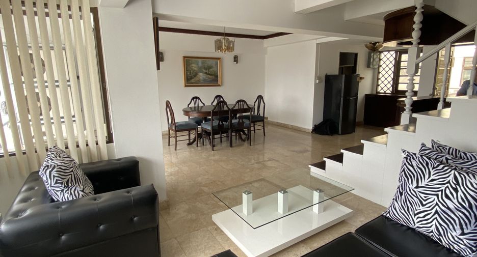 Condo en alquiler de 3 habitaciones en Watthana, Bangkok