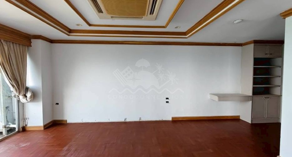 Condo en venta de 4 habitaciones en Klaeng, Rayong