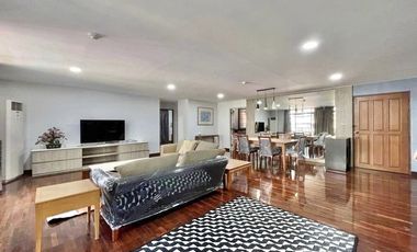 For sale and for rent 4 bedrooms condo in Watthana, Bangkok