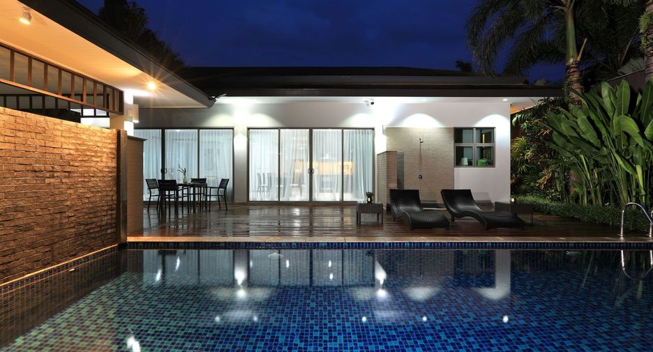 For sale 3 bedrooms villa in Thalang, Phuket
