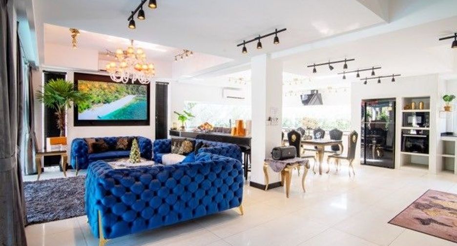À vendre et à louer 8 chambres villa à Jomtien, Pattaya