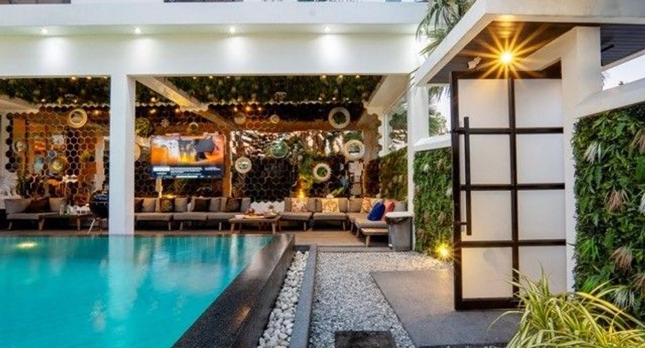 À vendre et à louer 8 chambres villa à Jomtien, Pattaya