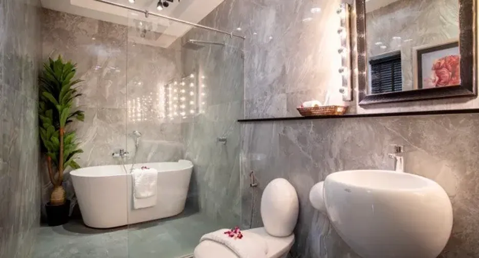À vendre et à louer 8 chambres villa à Jomtien, Pattaya