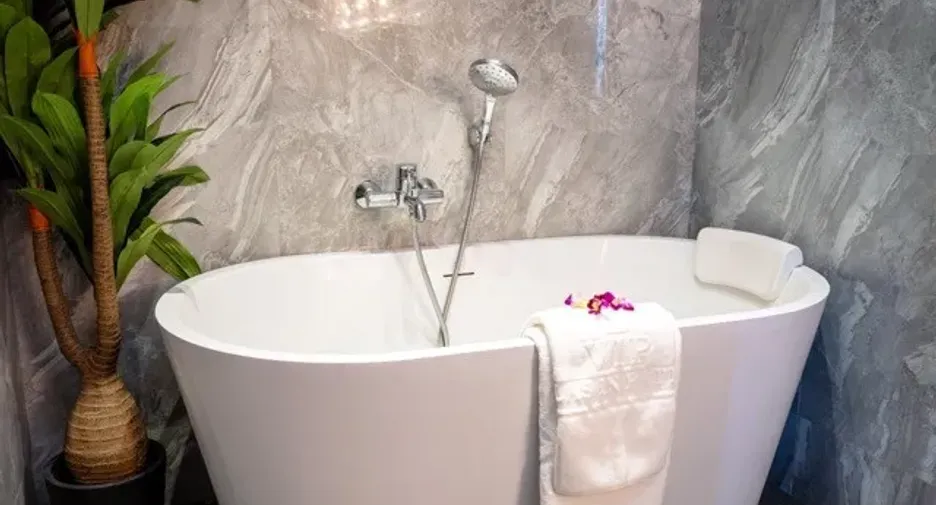 À vendre et à louer 8 chambres villa à Jomtien, Pattaya