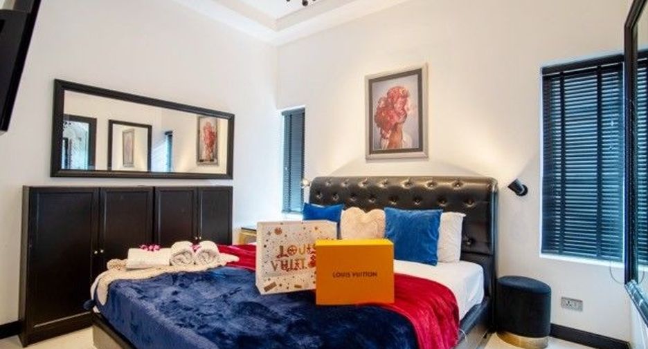 À vendre et à louer 8 chambres villa à Jomtien, Pattaya