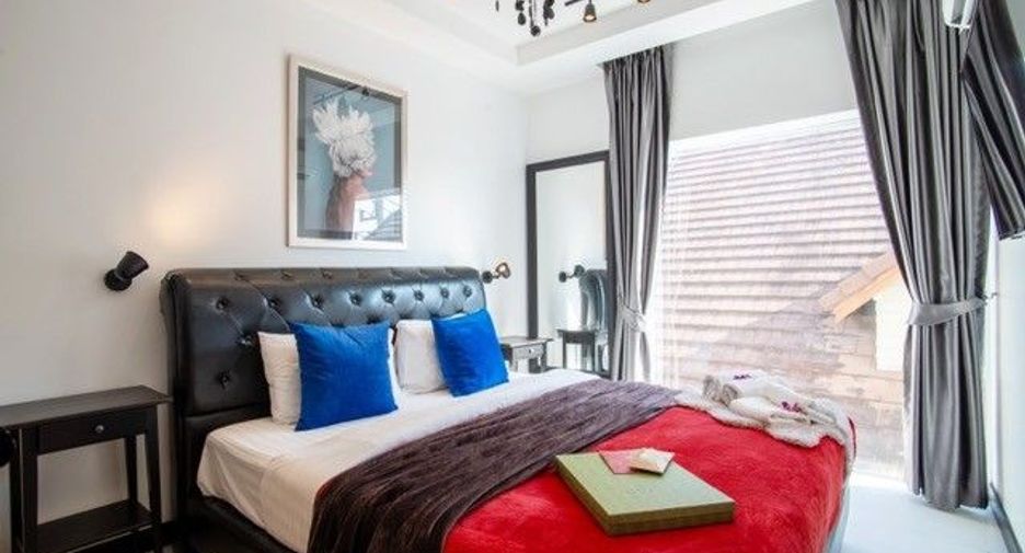 À vendre et à louer 8 chambres villa à Jomtien, Pattaya