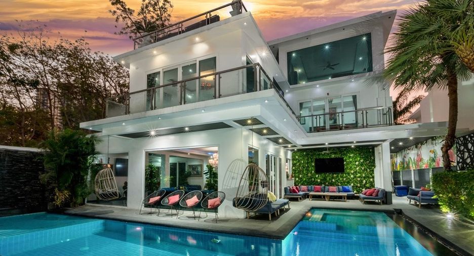 Villa en venta y en alquiler de 8 habitaciones en Jomtien, Pattaya
