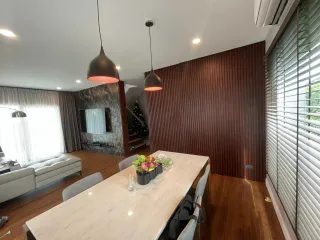 For sale 4 bedrooms house in Lat Krabang, Bangkok