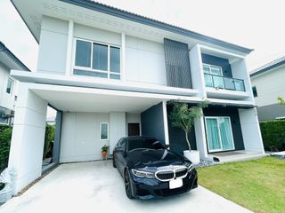 For sale 4 bedrooms house in Lat Krabang, Bangkok