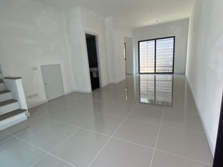 Reihenhaus zum Kauf mit 3 Zimmer in Chom Thong, Bangkok