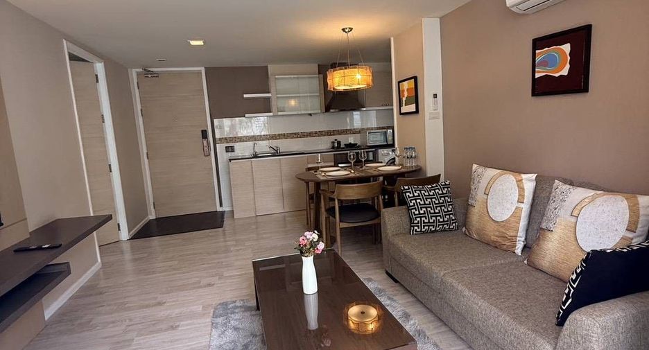 For rent 2 bedrooms apartment in Watthana, Bangkok