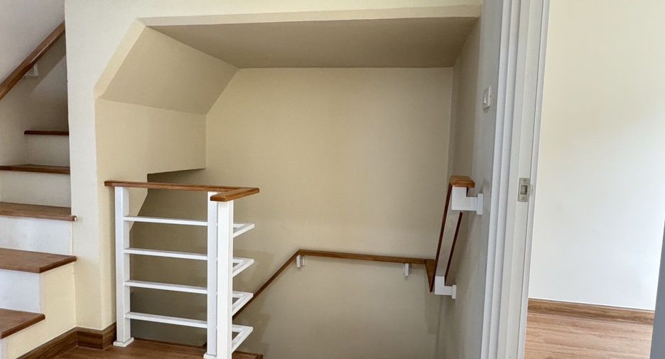 Reihenhaus zur Miete mit 4 Zimmer in Phra Pradaeng, Samut Prakan