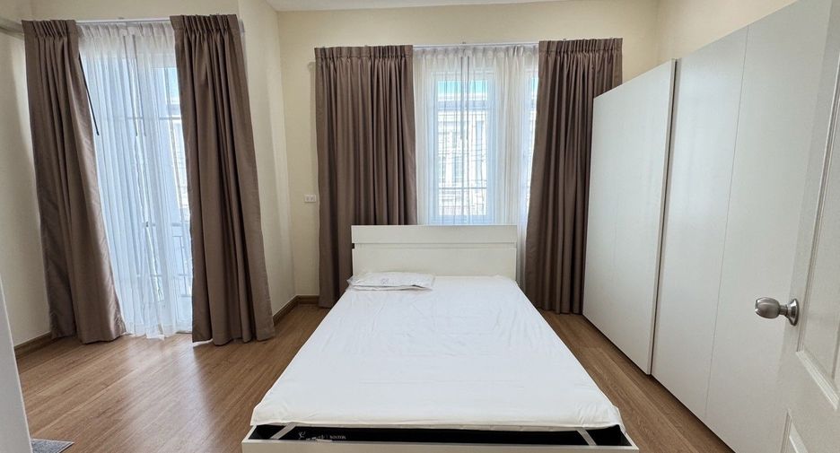 Reihenhaus zur Miete mit 4 Zimmer in Phra Pradaeng, Samut Prakan
