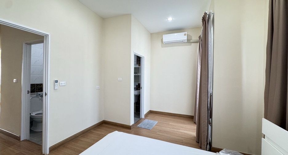 Reihenhaus zur Miete mit 4 Zimmer in Phra Pradaeng, Samut Prakan