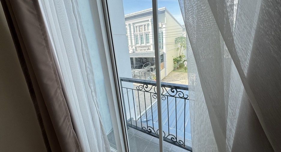 Reihenhaus zur Miete mit 4 Zimmer in Phra Pradaeng, Samut Prakan