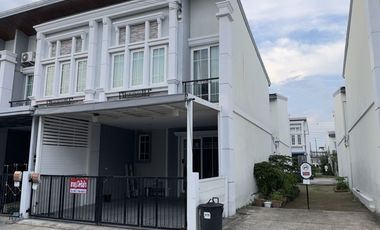 Reihenhaus zur Miete mit 4 Zimmer in Phra Pradaeng, Samut Prakan