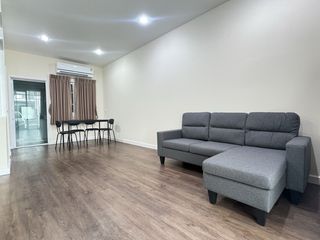 For rent 4 bedrooms townhouse in Phra Pradaeng, Samut Prakan